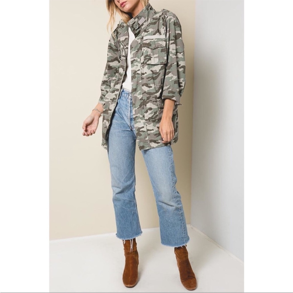 Hayden Los Angeles Women’s Camouflage Cargo Jacket